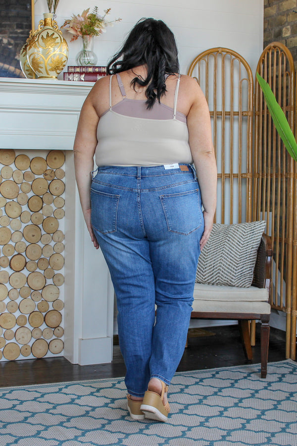 Judy High Rise Relaxed Jean